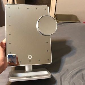 Impressions Vanity touch pro